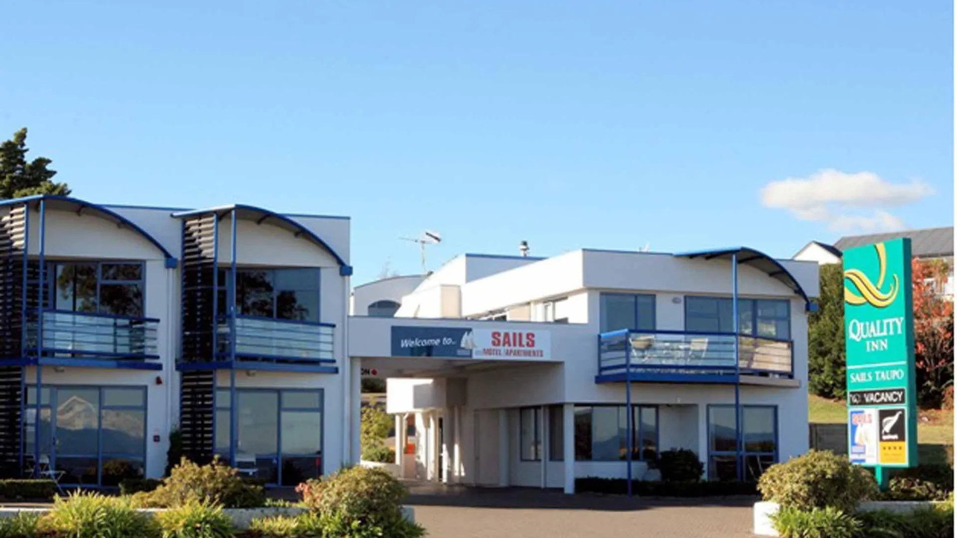 Sails On The Lake Taupo Motel