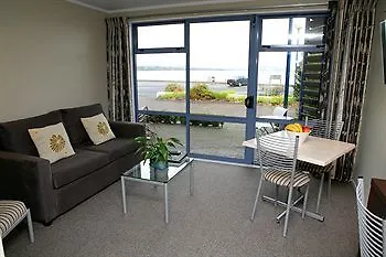 Sails On The Lake Taupo Motel